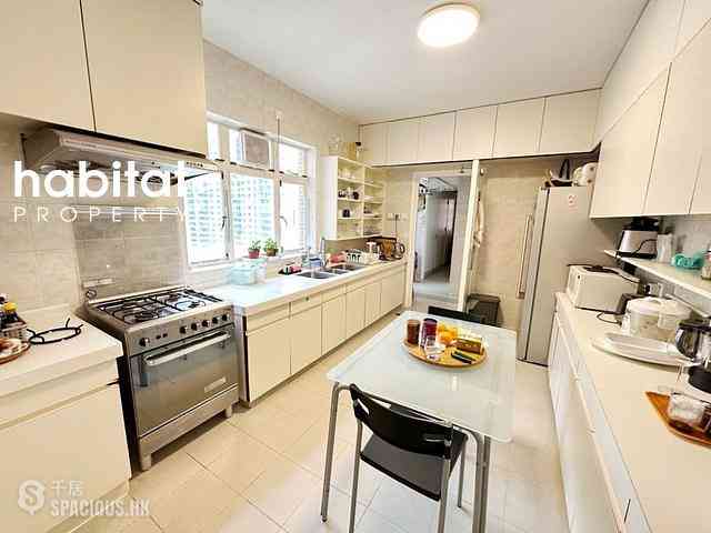 Mid Levels Central - Garden Terrace 06