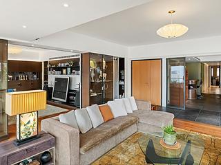 Mid Levels Central - Yale Lodge 03