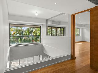Shouson Hill - Yue Hing Court 26