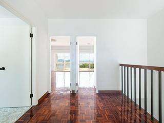 Chung Hom Kok - 30-36, Horizon Drive 08