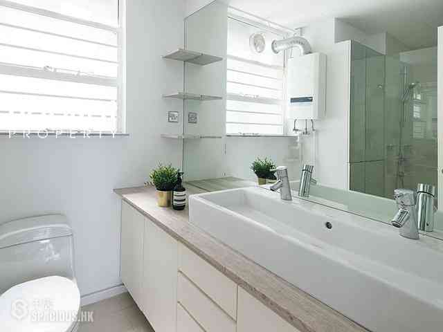 Chung Hom Kok - 30-36, Horizon Drive 09