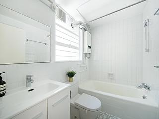 Chung Hom Kok - 30-36, Horizon Drive 11