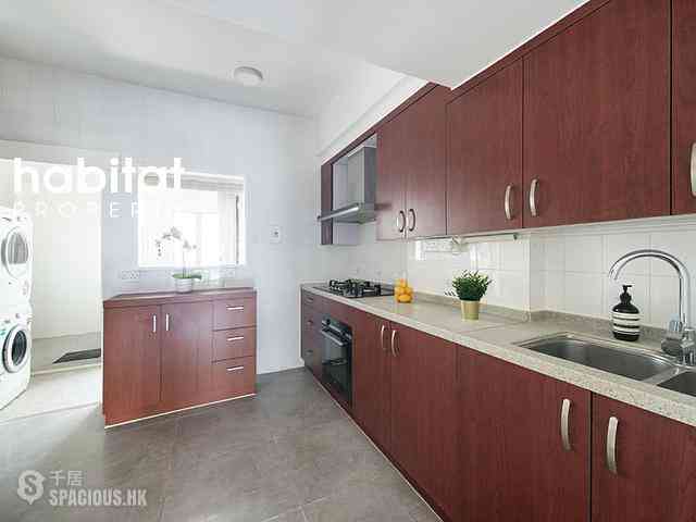Chung Hom Kok - 30-36, Horizon Drive 12