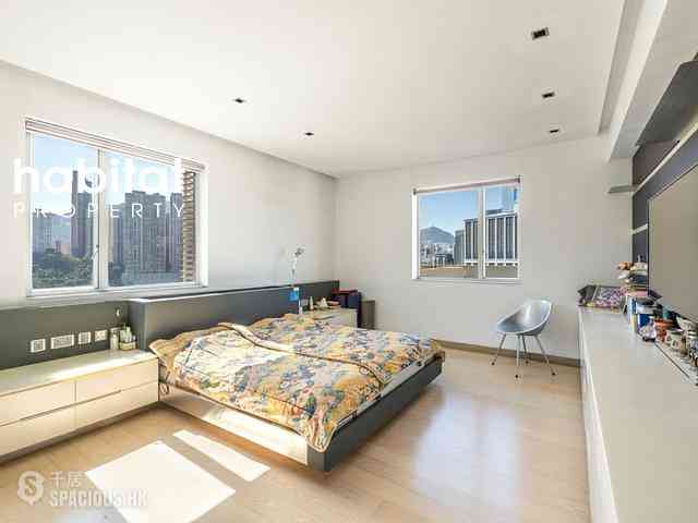 Causeway Bay - Fontana Gardens 11