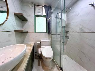Wan Chai - Royal Court 10