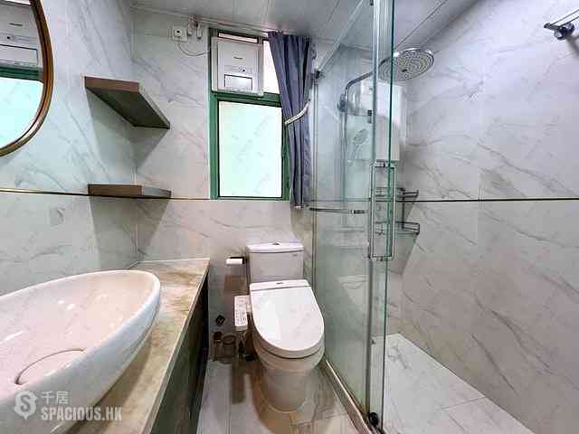 Wan Chai - Royal Court 10