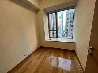 Sai Ying Pun - Island Crest Block 2 03