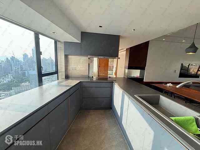 Mid Levels Central - Birchwood Place 20