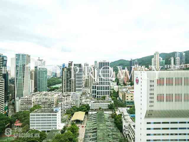 Happy Valley - Caroline Garden 02