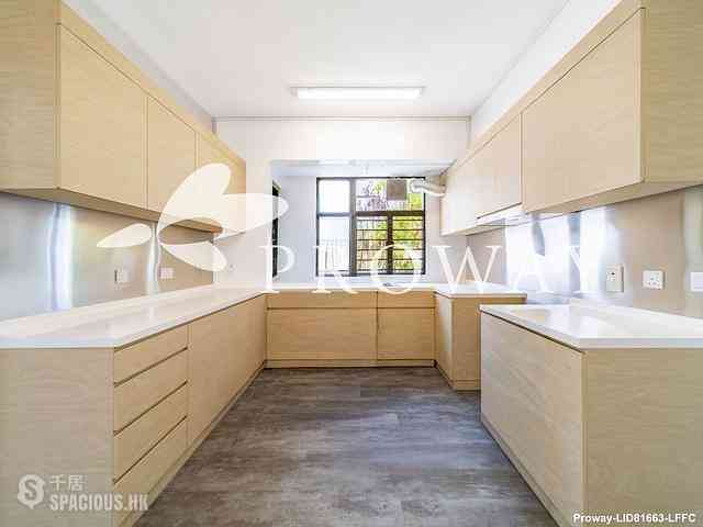 Pok Fu Lam - Pine Grove Block 4 10