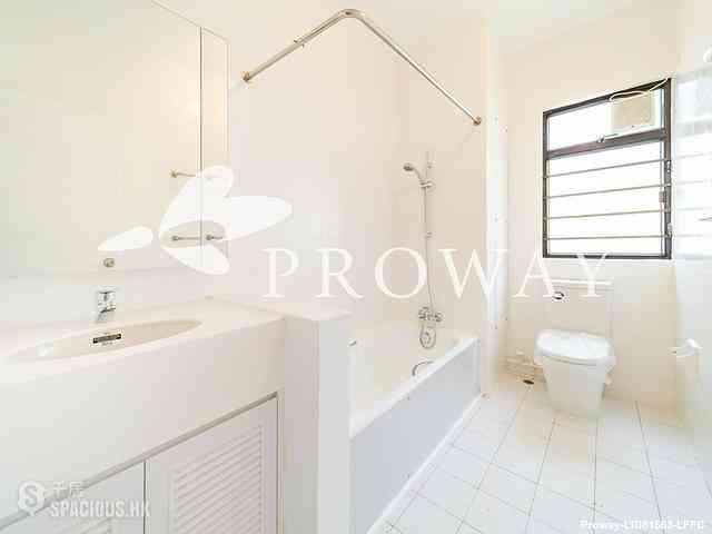 Pok Fu Lam - Pine Grove Block 4 11