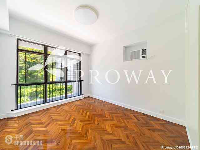 Pok Fu Lam - Pine Grove Block 4 09