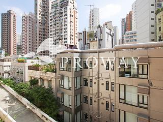 Happy Valley - Manor Court 02