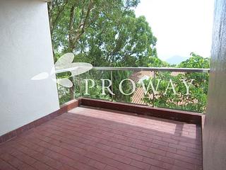 The Peak - Strawberry Hill 03