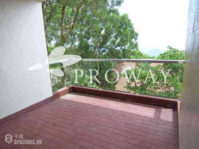 The Peak - Strawberry Hill 03