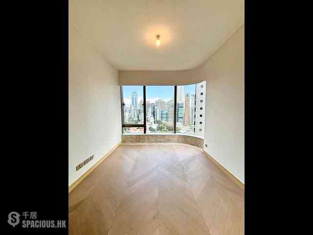 Mid Levels Central - 22A, Kennedy Road 08