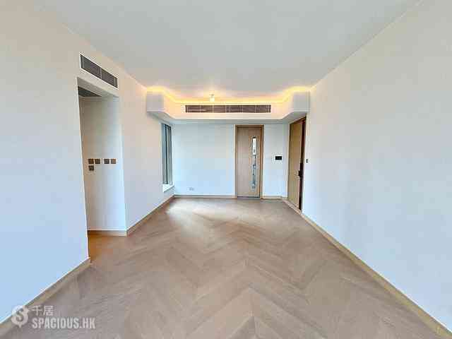 Mid Levels Central - 22A, Kennedy Road 03