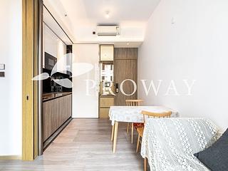 Sai Ying Pun - Two・Artlane 04