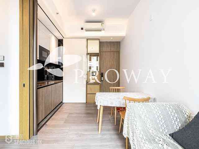 Sai Ying Pun - Two・Artlane 04