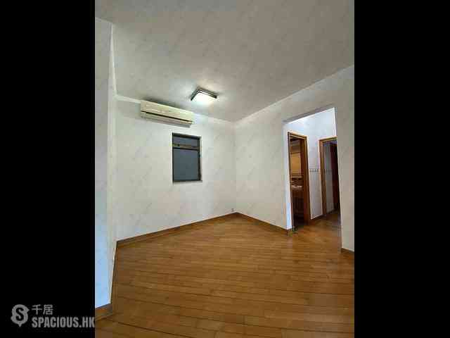 Pok Fu Lam - The Belcher's Phase 1 Block 3 03