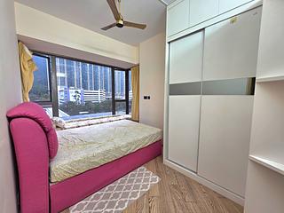 Tung Chung - The Visionary Tower 8 05