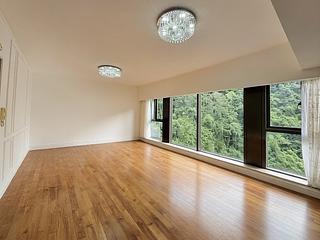 Mid Levels Central - Tavistock II 03