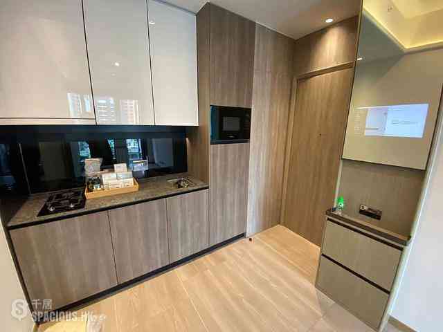 Sai Ying Pun - Two・Artlane 05