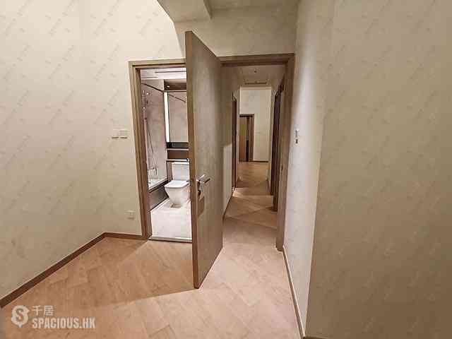 Wong Chuk Hang - The Southside Phase 1 Southland Tower 2A 06