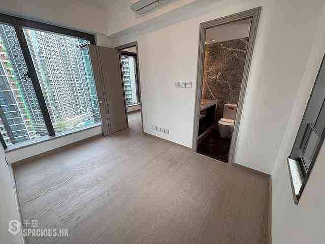 Wong Chuk Hang - The Southside Phase 3C Blue Coast II Tower 5 06