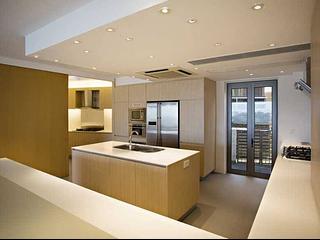 Chung Hom Kok - Pinewaver Villas 02