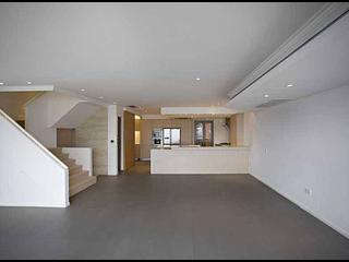 Chung Hom Kok - Pinewaver Villas 05