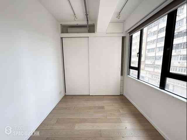 Sheung Wan - Kam Chuen Building 08