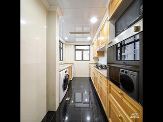 Mid Levels Central - Tavistock II 15