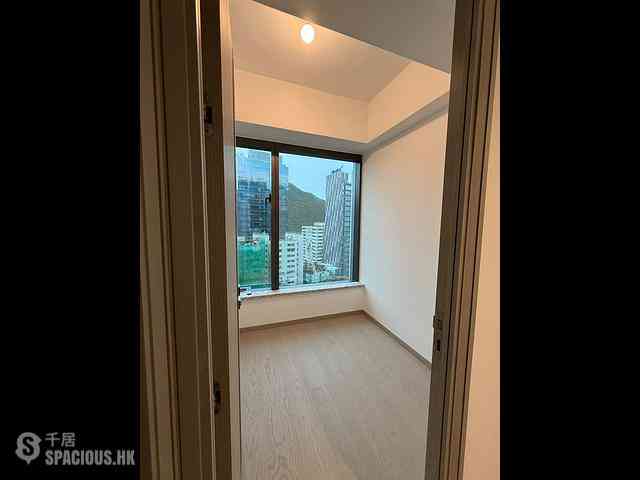 Wong Chuk Hang - The Southside Phase 3C Blue Coast II Tower 3 05