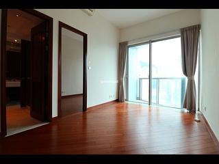 Wan Chai - The Avenue Phase 2 03