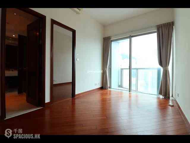 Wan Chai - The Avenue Phase 2 03