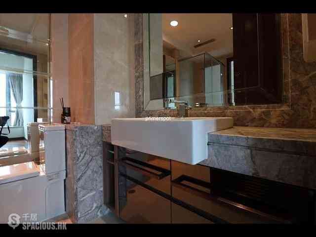 Wan Chai - The Avenue Phase 2 07