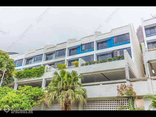 Repulse Bay - Burnside Estate 01