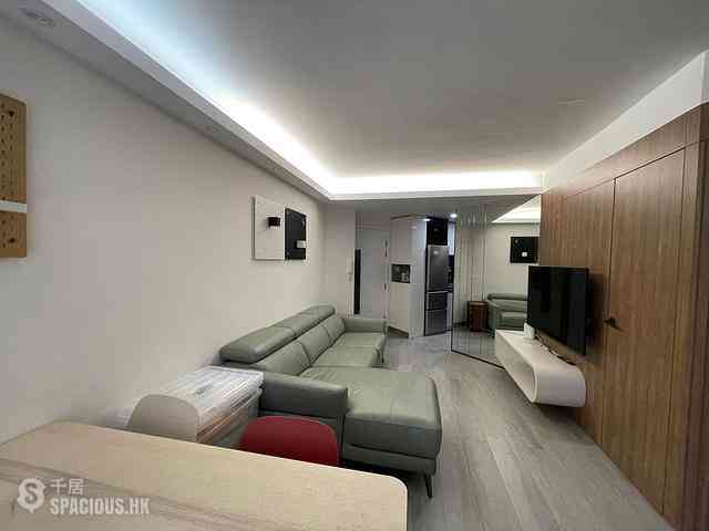 Mid Levels West - Euston Court Block 2 01