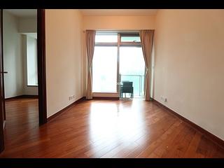 Wan Chai - The Avenue Phase 2 02