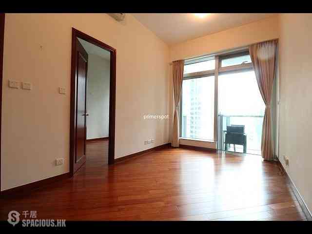 Wan Chai - The Avenue Phase 2 03