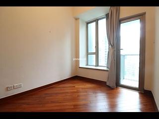 Wan Chai - The Avenue Phase 2 05