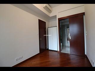 Wan Chai - The Avenue Phase 2 06