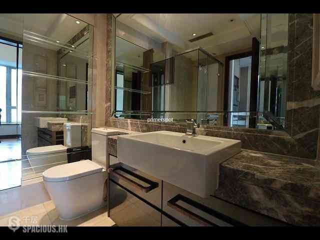 Wan Chai - The Avenue Phase 2 07