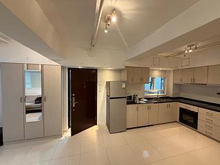 Sheung Wan - 8-10, Mercer Street 08