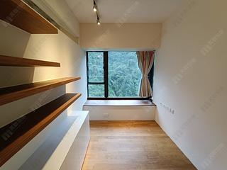 Mid Levels Central - Tavistock II 02