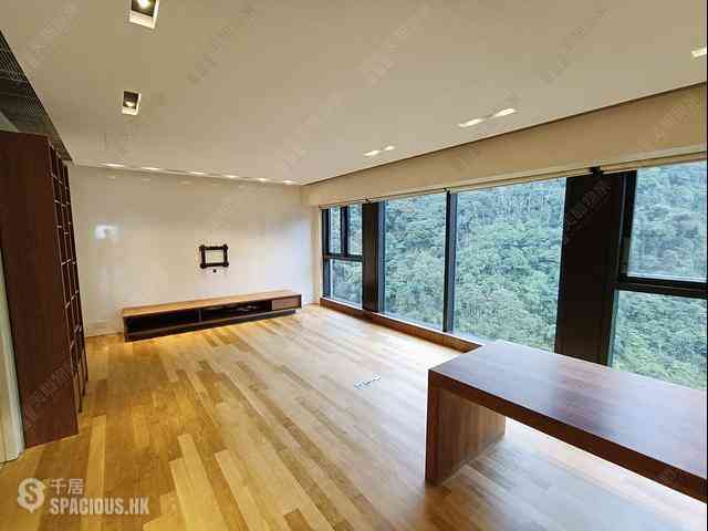 Mid Levels Central - Tavistock II 01
