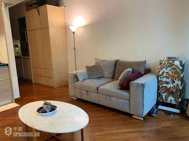 Wan Chai - The Avenue Phase 2 01