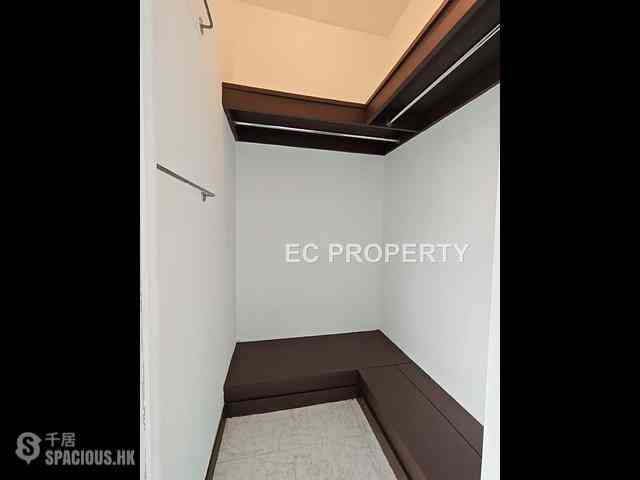 Pok Fu Lam - Bisney Villas 12