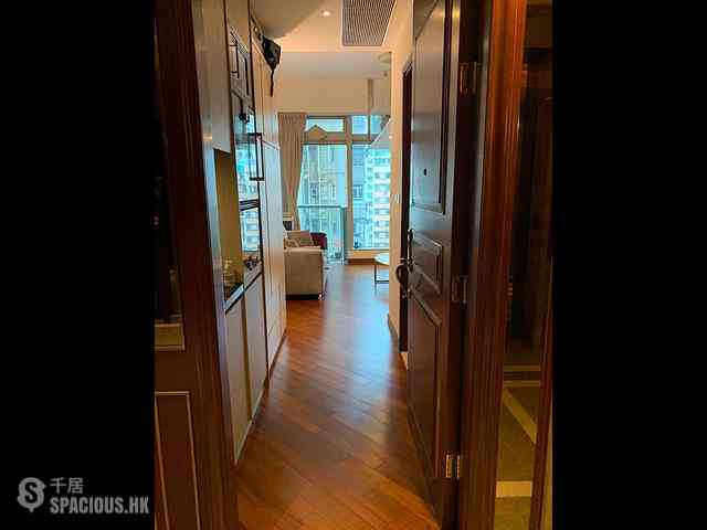 Wan Chai - The Avenue Phase 2 04